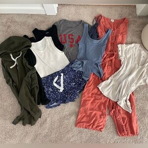Women’s XS/Small clothing bundle